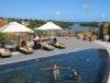Piscine avec vue sur le village Port Chambly Ile Maurice