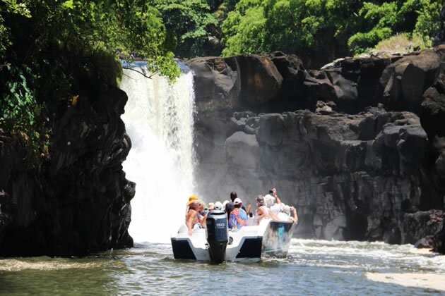 Visit waterfalls with Croisieres Turquoise in Mauritius Croisieres Turquoise Mauritius