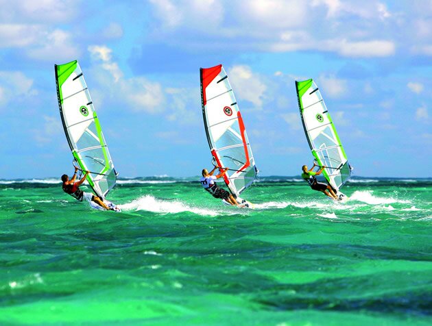 Veliplanchistes au Club Mistral de l'Ile Maurice Club Mistral Ile Maurice