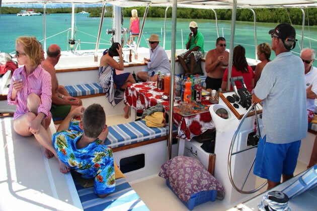 Dejeuner a bord de Croisieres Turquoise a l'Ile Maurice Croisieres Turquoise Ile maurice