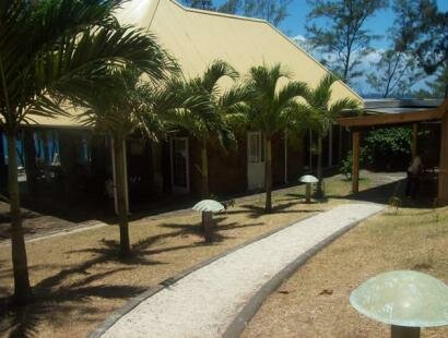 Andrea & L'Exil Lodges