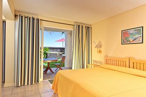 Stuidio B1, Le Beach Club