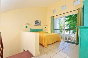 Studio B3, Le Beach Club