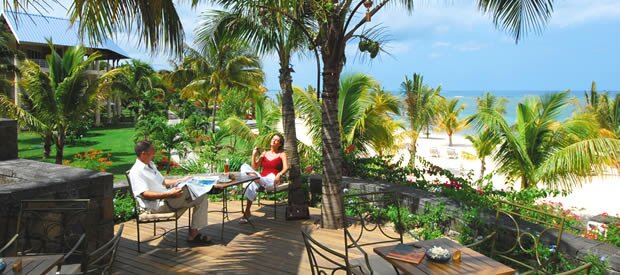 Le Corail Bleu Bar at Le Victoria Hotel in Mauritius